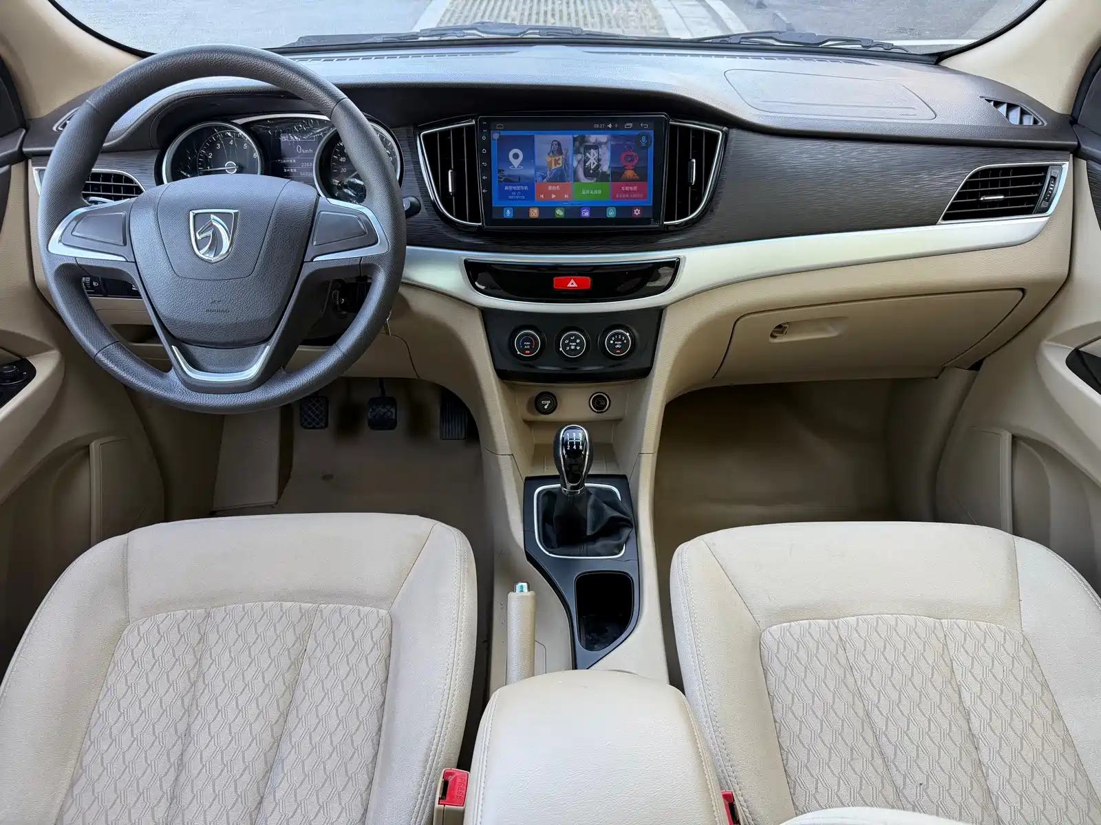 Фото 7 - Baojun 730