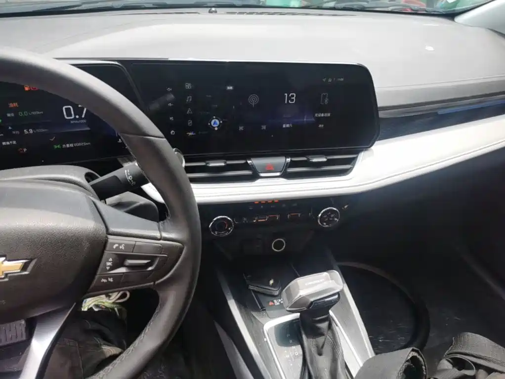 CHEVROLET CRUZE