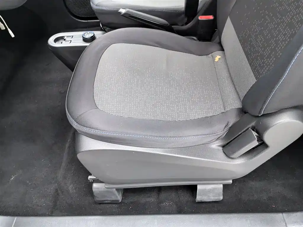 WULING AUTOMOBILE HONGGUANG MINIEV