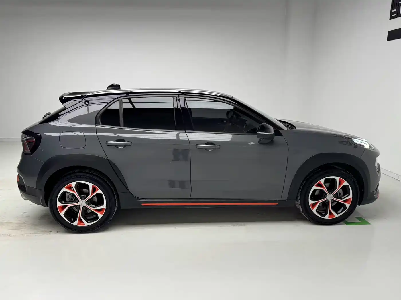 Lynk & Co 02 2018 Model 1.5T DCT 2WD Yao Pro Edition China V фото 7