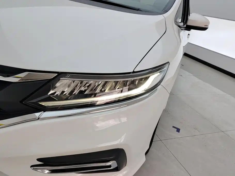 Honda Jade 2018 2017 1.8L Automatic Comfort Edition 5-seater