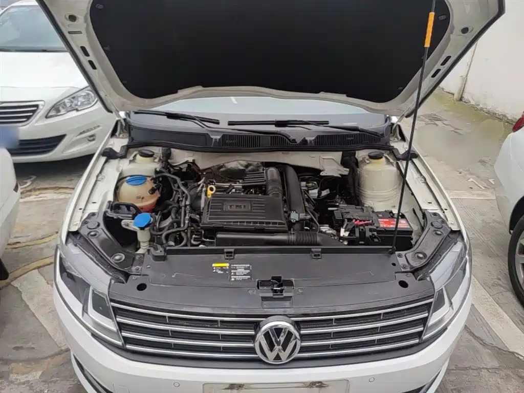Volkswagen Lavida 2017 230TSI DSG Comfort Edition фото 20