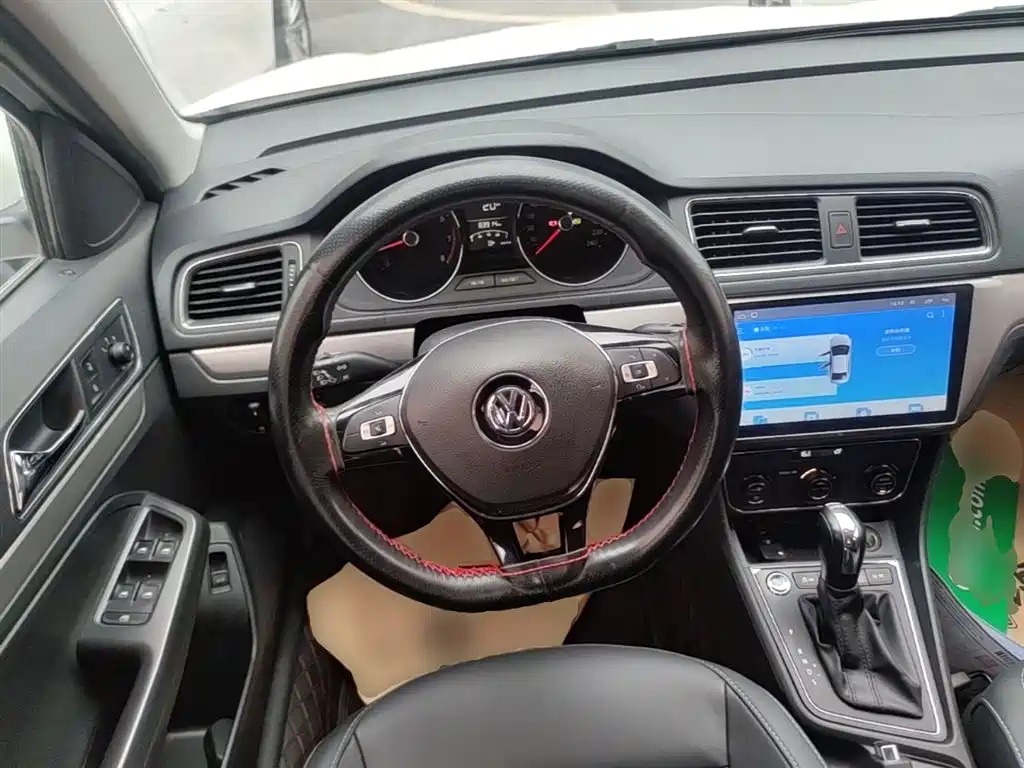 Volkswagen Lavida 2017 230TSI DSG Comfort Edition фото 11