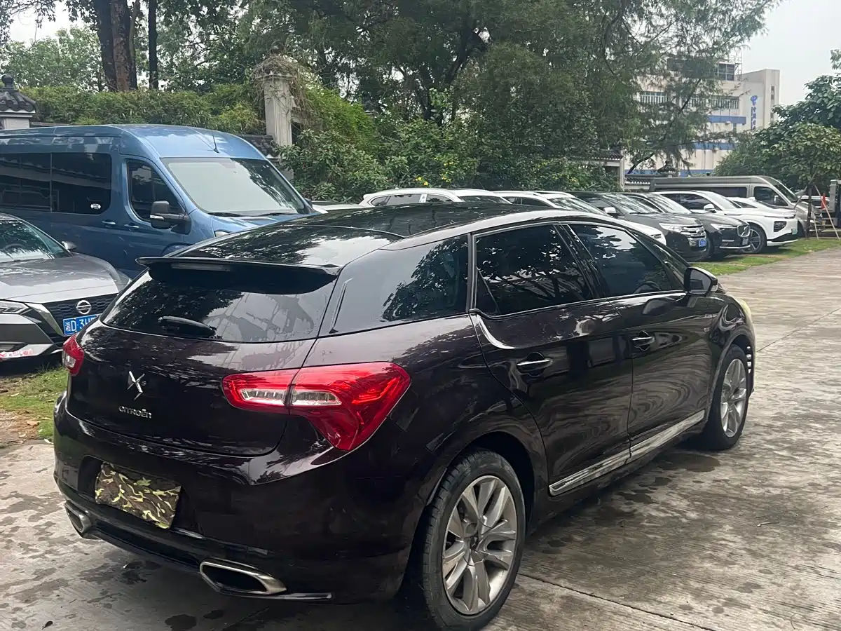 DS 5 2014 2014 1.6T Luxury THP160