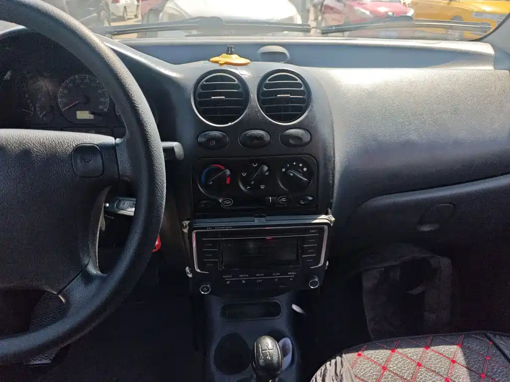 Baojun Lechi 2014 2012 Facelift 1.0L Manual P-TEC Standard