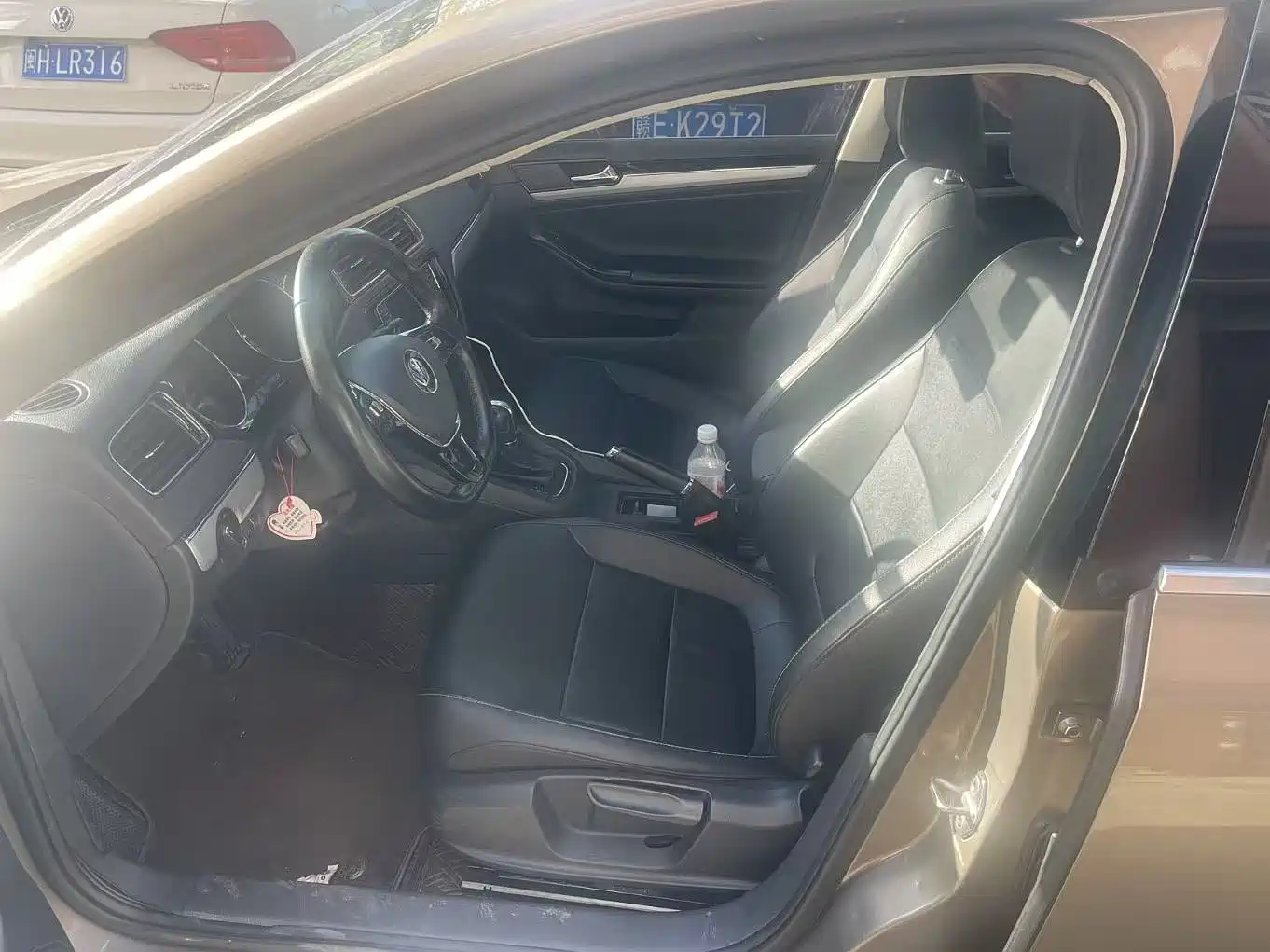 Volkswagen Sagitar 2018 280TSI DSG Spark Edition фото 7