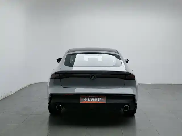 Changan UNI-V 2022 1.5T Premium Model — фото 4