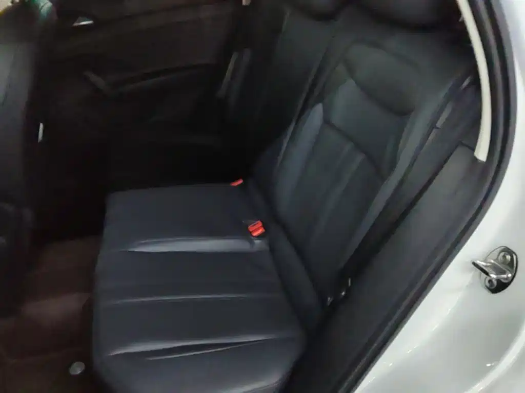 Volkswagen Tharu 2021 Model 280TSI 2WD Trend Edition фото 13