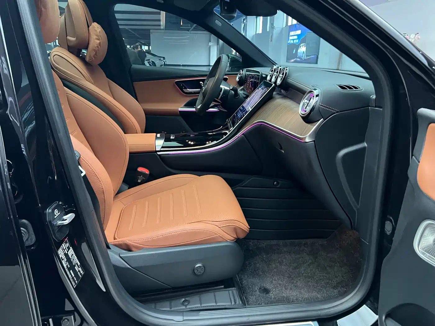 Фото 25 - Mercedes-Benz GLC