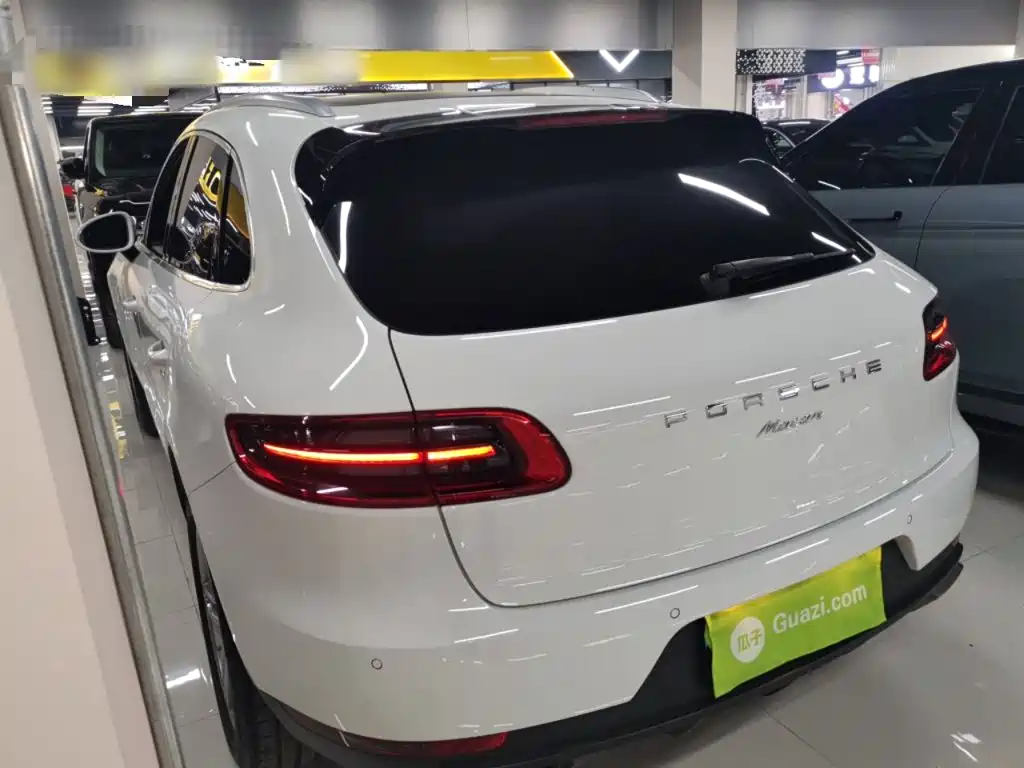 صورة 5 - Porsche Macan