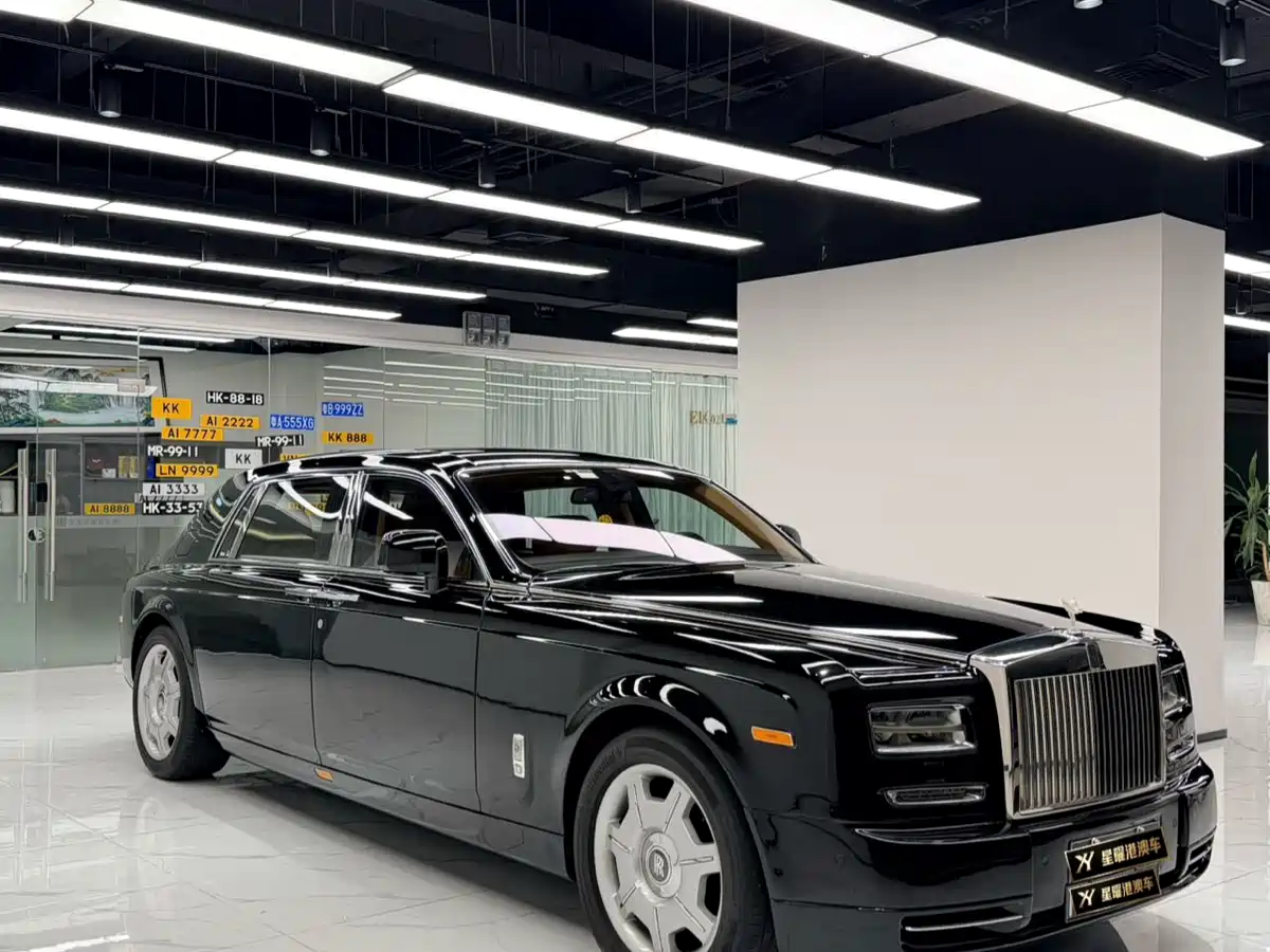 Rolls-Royce Phantom 2006 6.7L Extended Wheelbase EWB фото 3