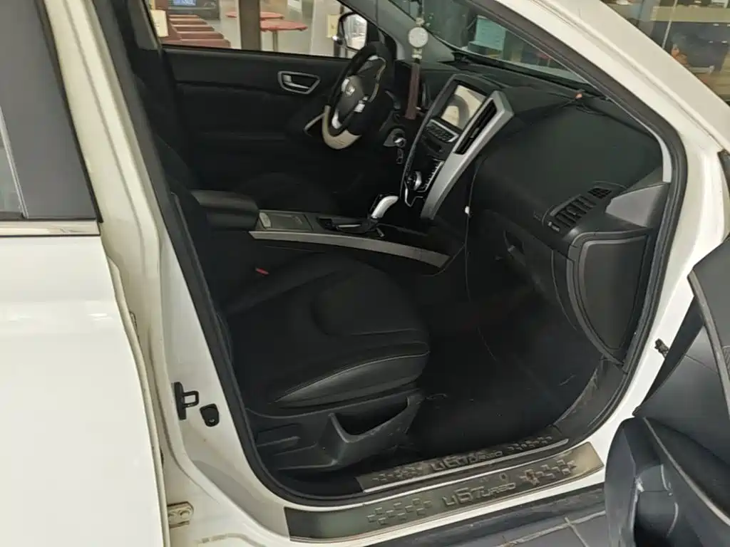 Luxgen U6 SUV 2014 2014 1.8T Fashion