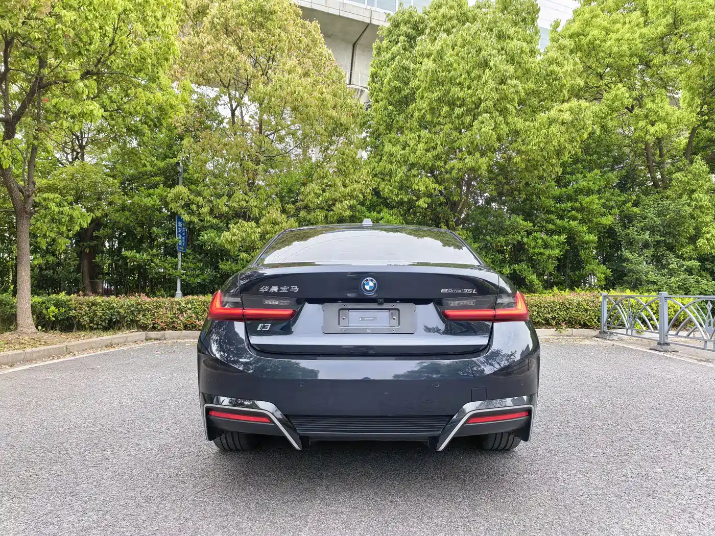 BMW i3 2024 eDrive 35 L фото 6