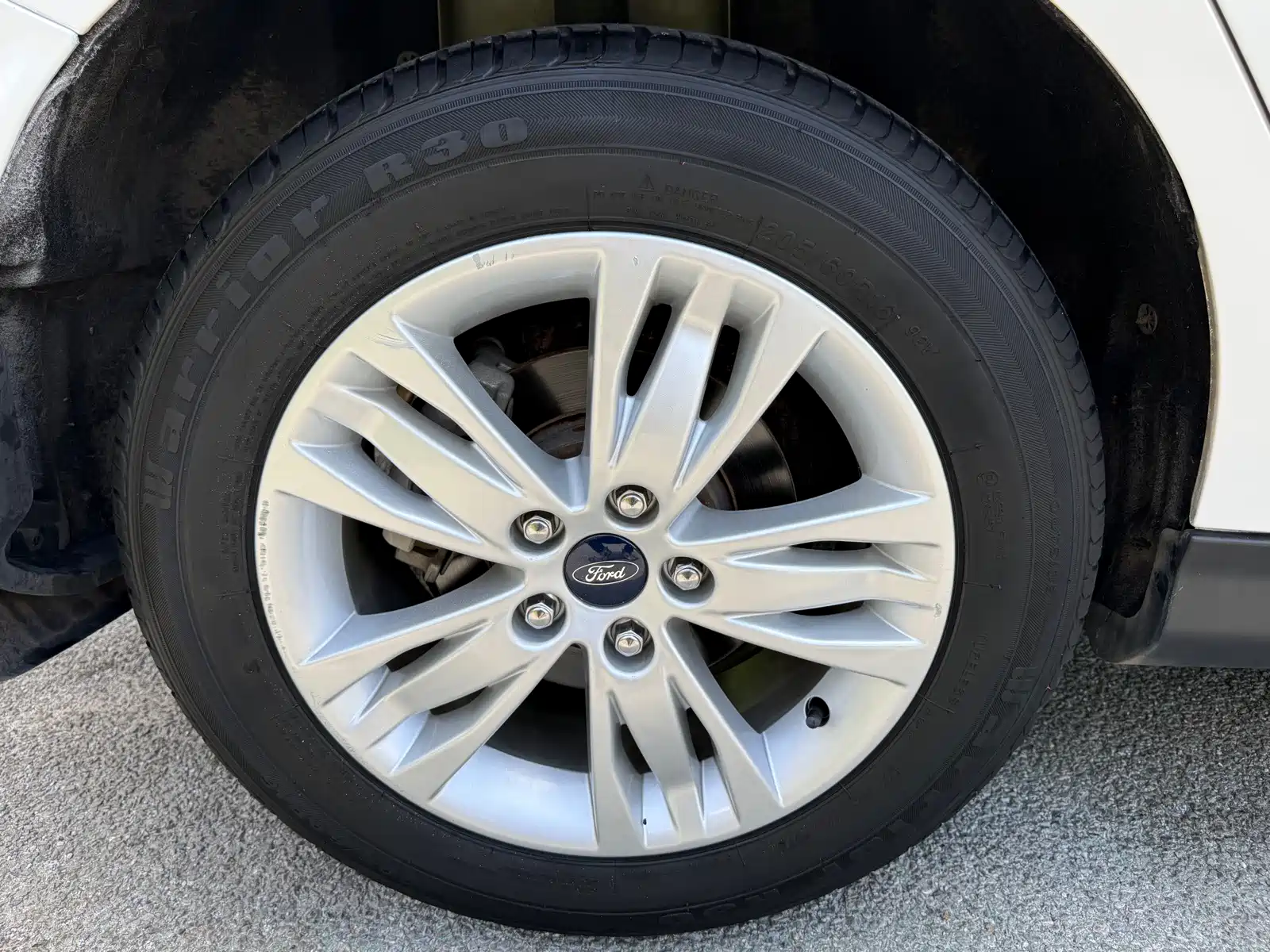 Фото 21 - Ford Focus
