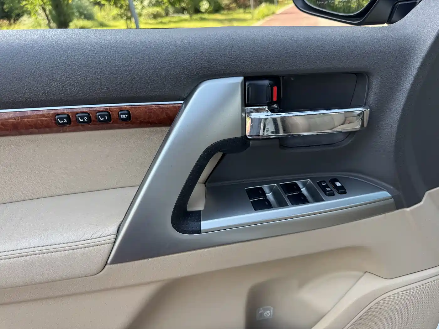 Toyota Land Cruiser (Import) 2015