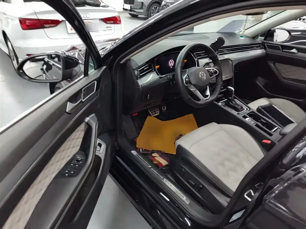 Volkswagen Magotan 2023 2 Million Units Anniversary Edition 330TSI DSG Leading Type фото 16