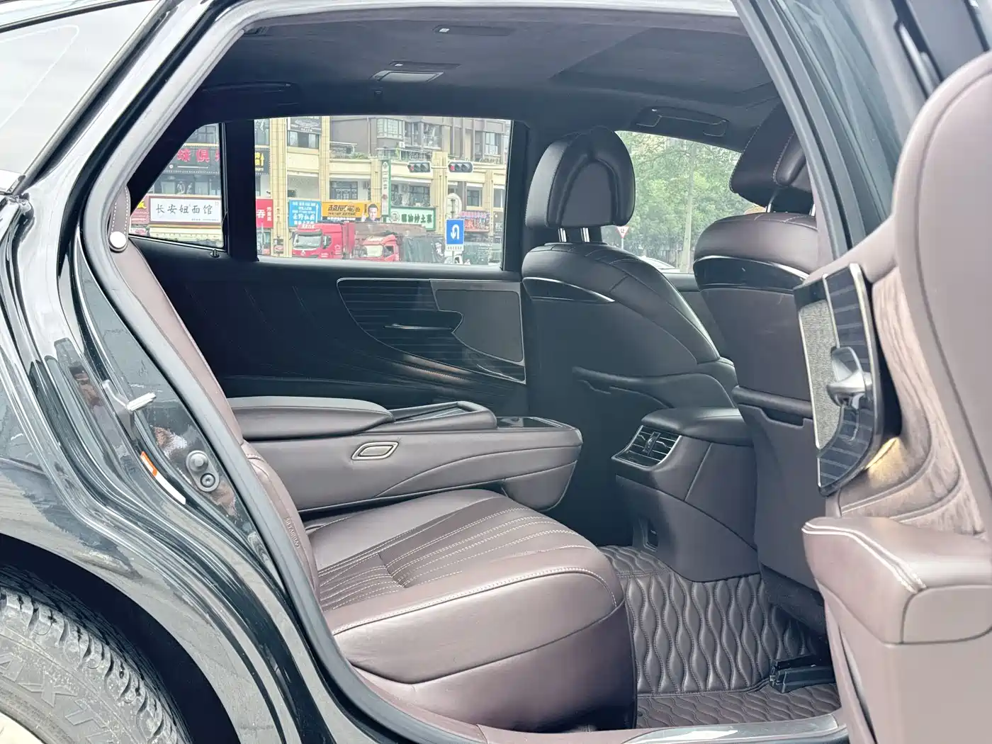 Lexus LS 2020 500h Luxury (China V) фото 7