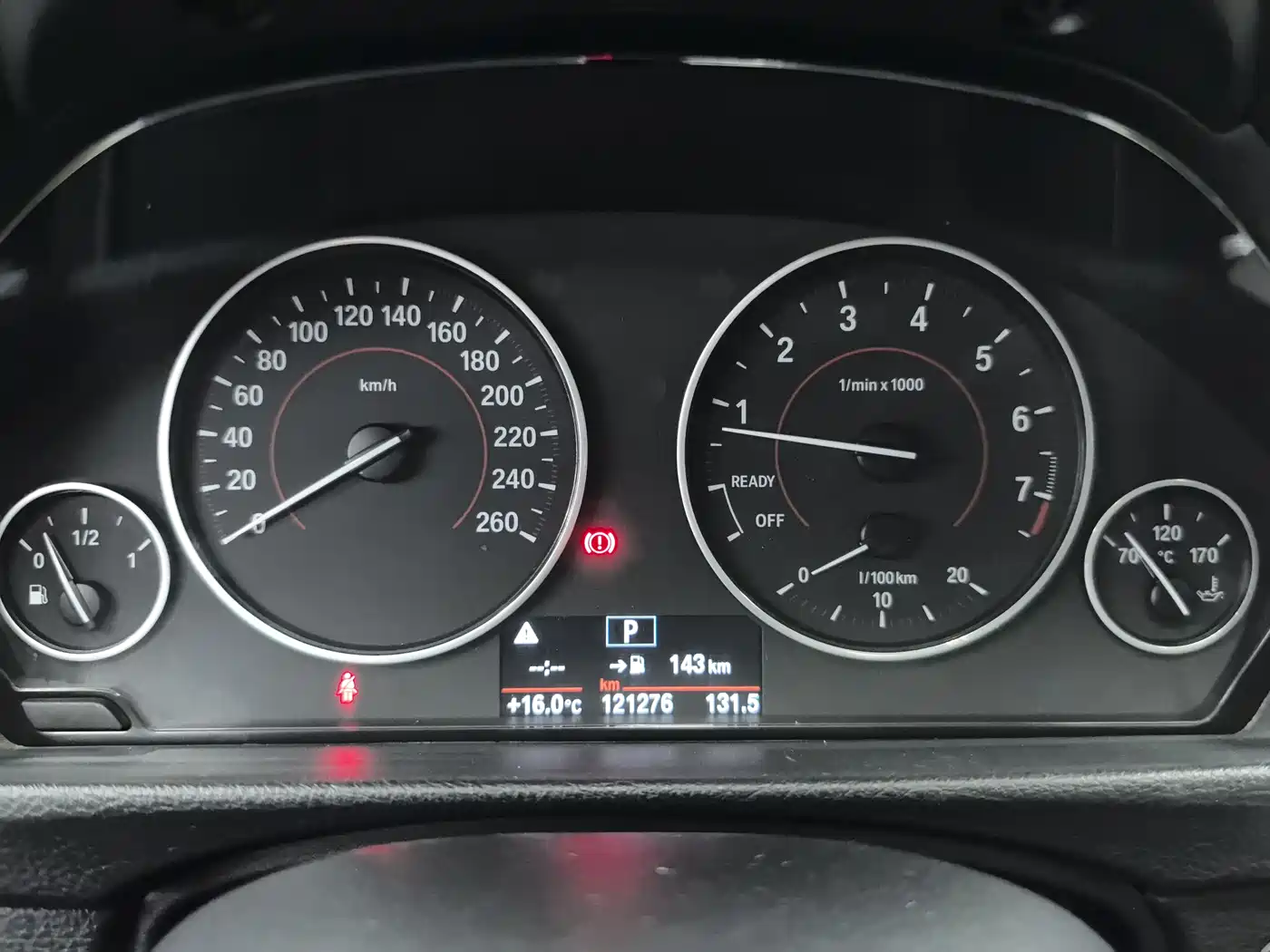 BMW 3 Series 2017 320i M Sport фото 10