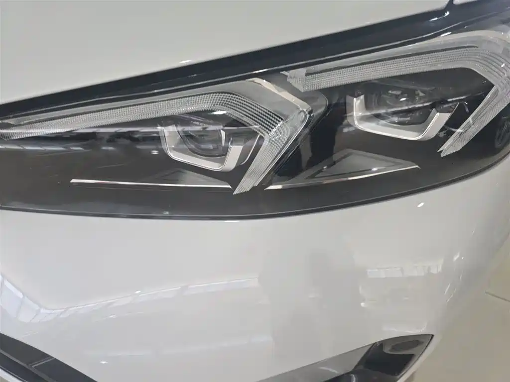 BMW 3 Series 2023 325Li M Sport Package фото 24