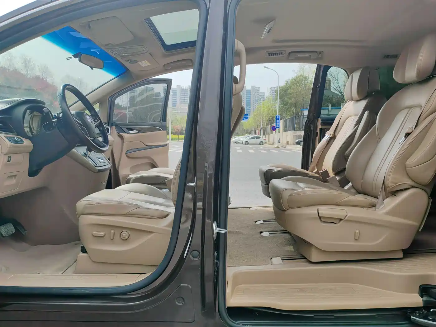 Buick GL8 2017 ES 28T Premium China V фото 7