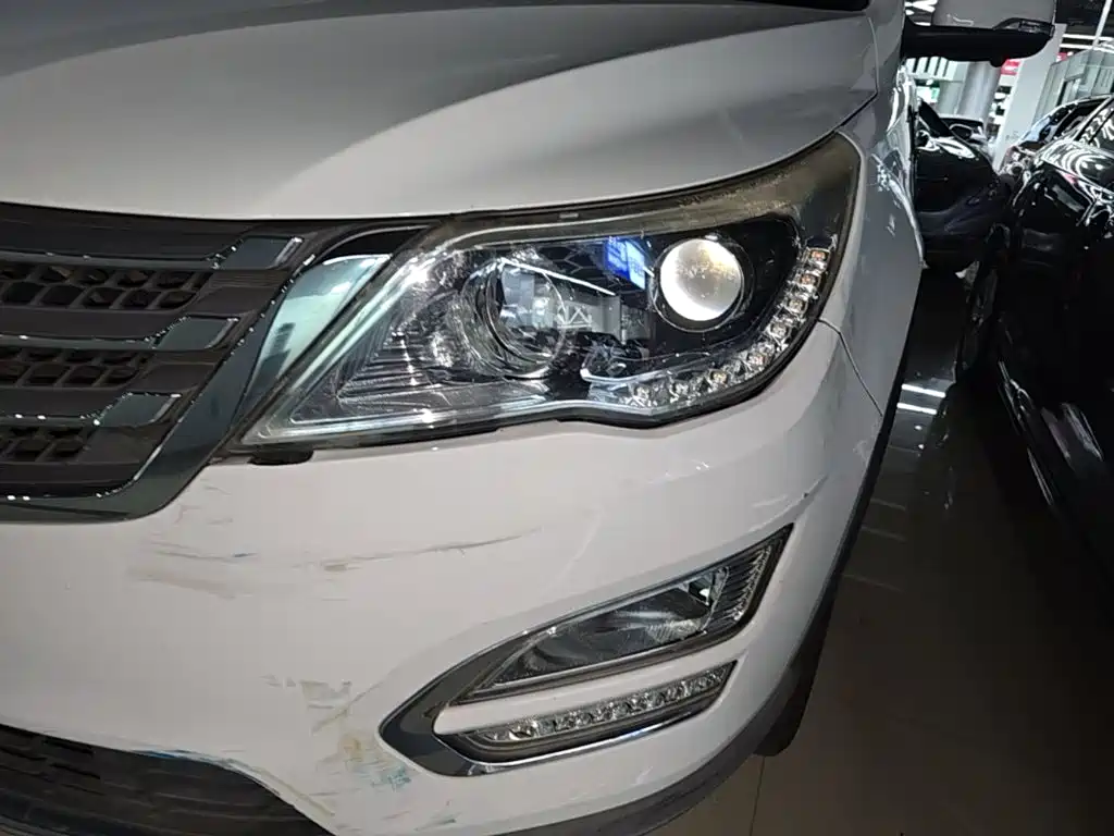 Baojun 560 2017 2016 1.8L Manual Elite