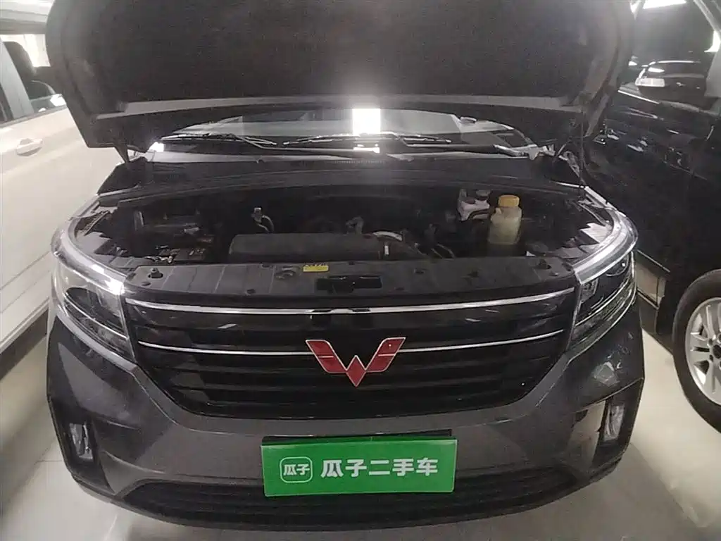 WULING AUTOMOBILE WULING JOURNEY