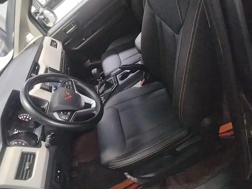 WULING AUTOMOBILE WULING JOURNEY