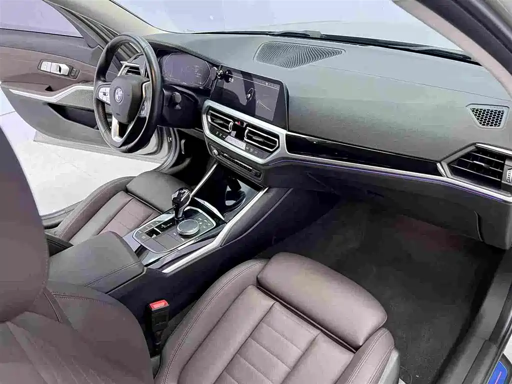 BMW 3 Series 2020 325Li Launch Edition фото 10