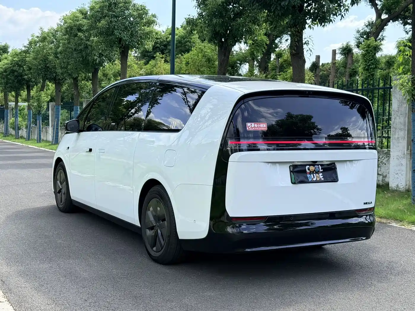 Li Auto MEGA 2024 2024 Ultra