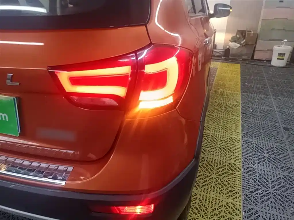 Haval H1 2016 Blue Label 1.5L Manual Luxury фото 8