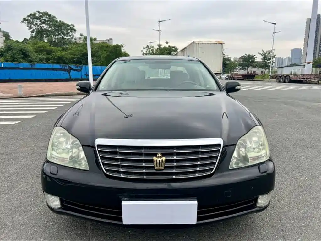 Toyota Crown 2009 2.5L Royal Special Enhanced Edition фото 2
