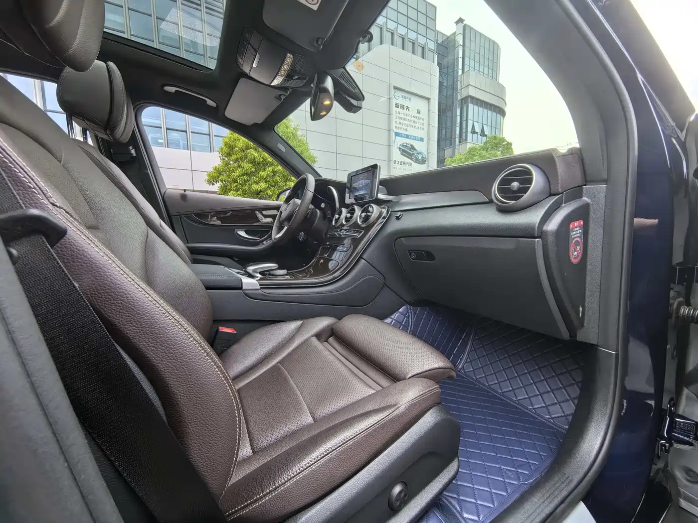 Mercedes-Benz GLC 2017 GLC 260 4MATIC Dynamic фото 10