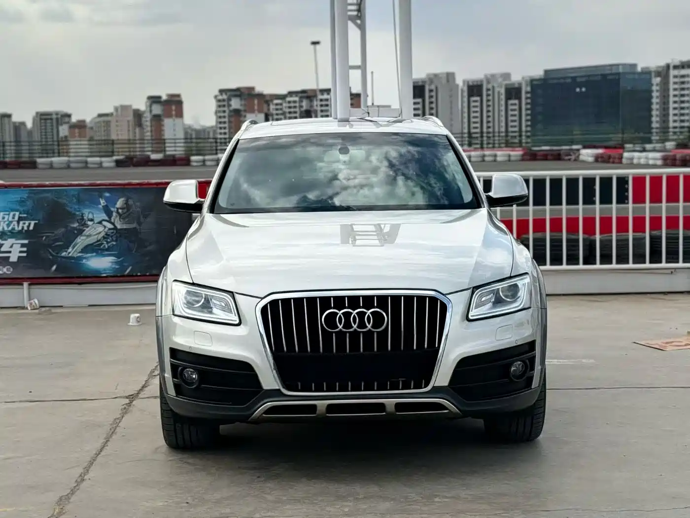 Audi Q5 2018 2017 Plus 40 TFSI Technology