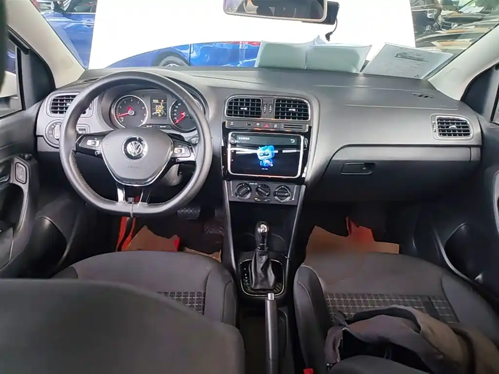 Volkswagen Polo 2018 1.5L Auto Comfort фото 10