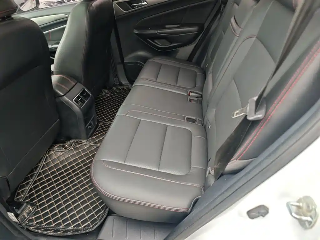 Photo 17 - Changan CS75
