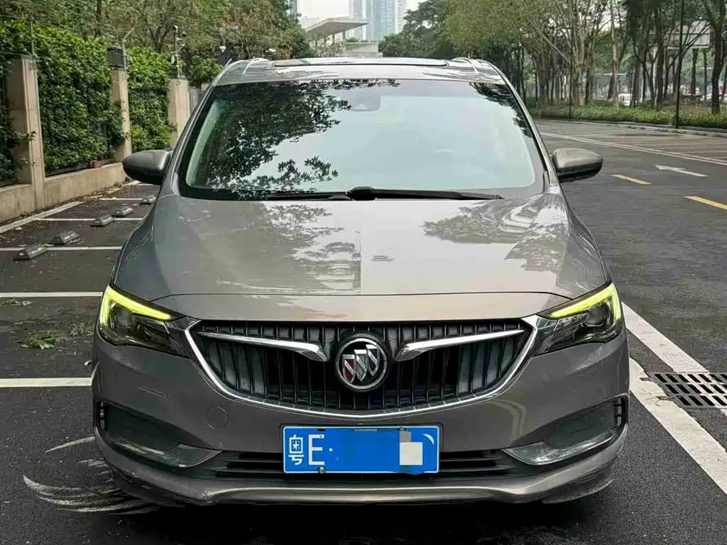 Buick GL6 2018 18T 6-Seater Premium фото 3