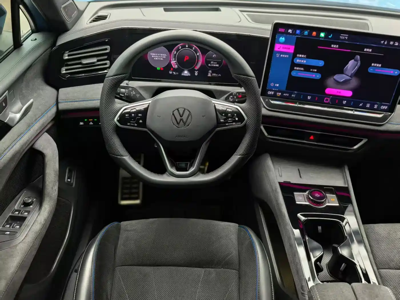 Volkswagen Tiguan L 2024 PRO 380TSI 4WD R-Line Premium Edition фото 6