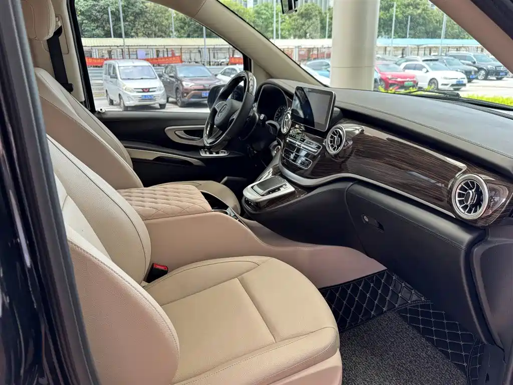 Mercedes-Benz Vito 2018 2.0T Elite Edition 7-seater China VI фото 19