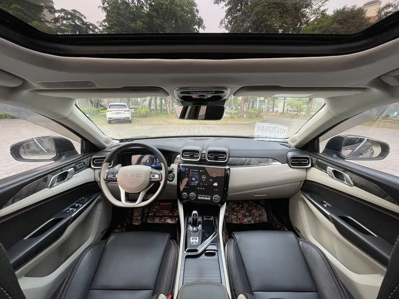 Lynk & Co 02 2018 Model 1.5T DCT 2WD Yao Pro Edition China V фото 4