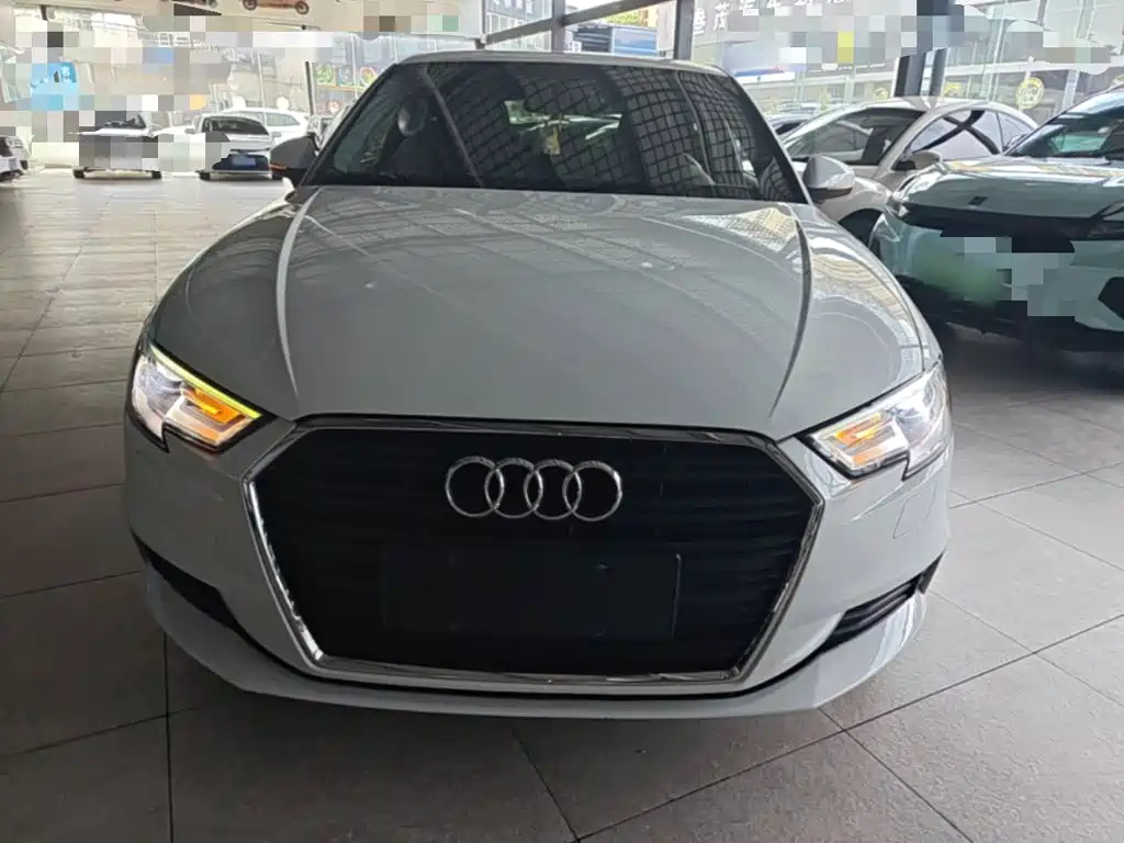 Photo 3 - Audi A3