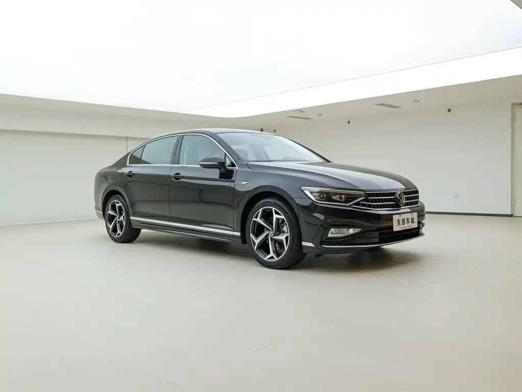 Volkswagen Magotan 2025 2025 Facelift Public Edition 330TSI DSG Luxury