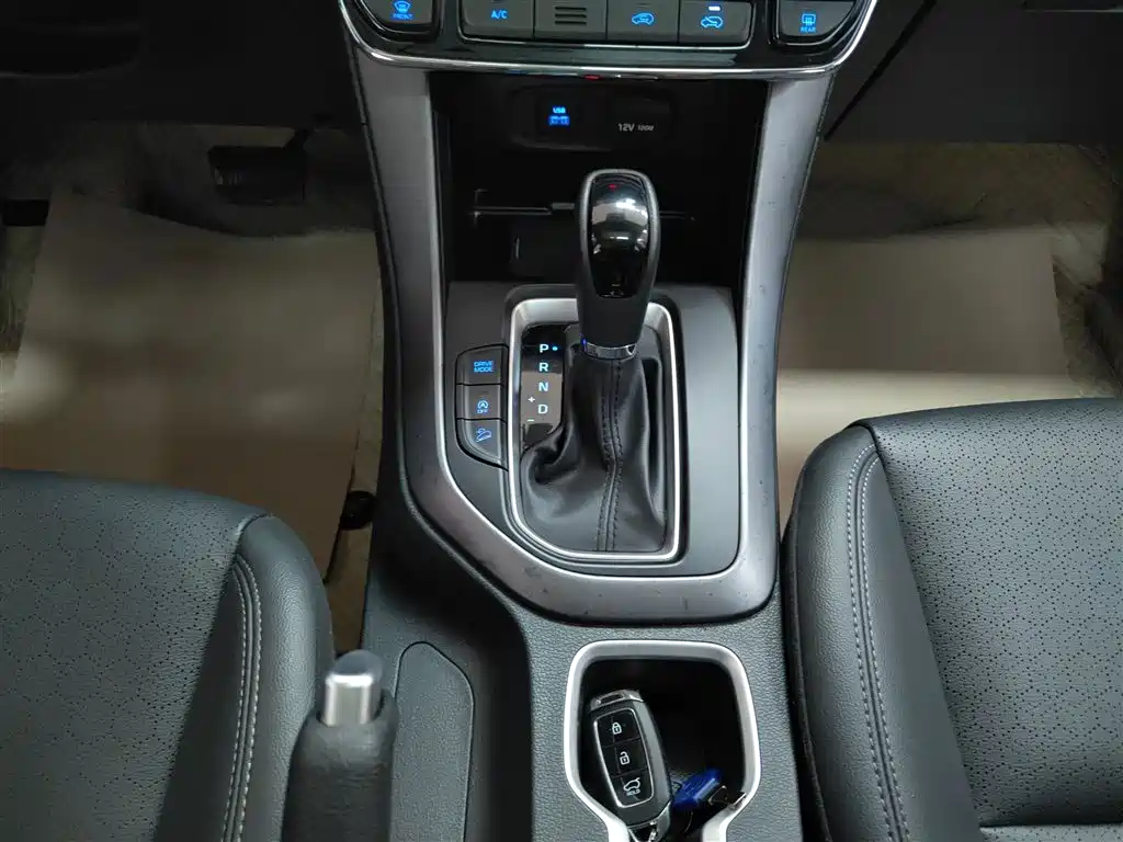 Hyundai Beijing Hyundai ix35 2019 2.0L Automatic 2WD Zhiyong·Smooth Enjoy China VI фото 14