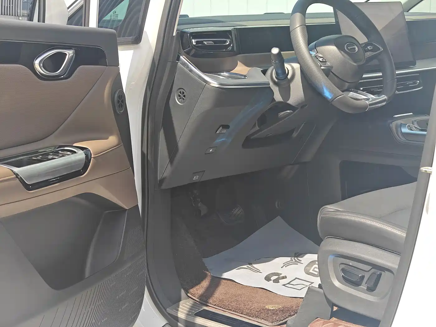 GAC TRUMPCHI E8 NEW ENERGY