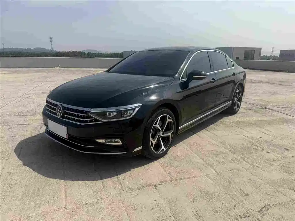 Volkswagen Magotan 2023 2 Million Units Anniversary Edition 330TSI DSG Leading Type