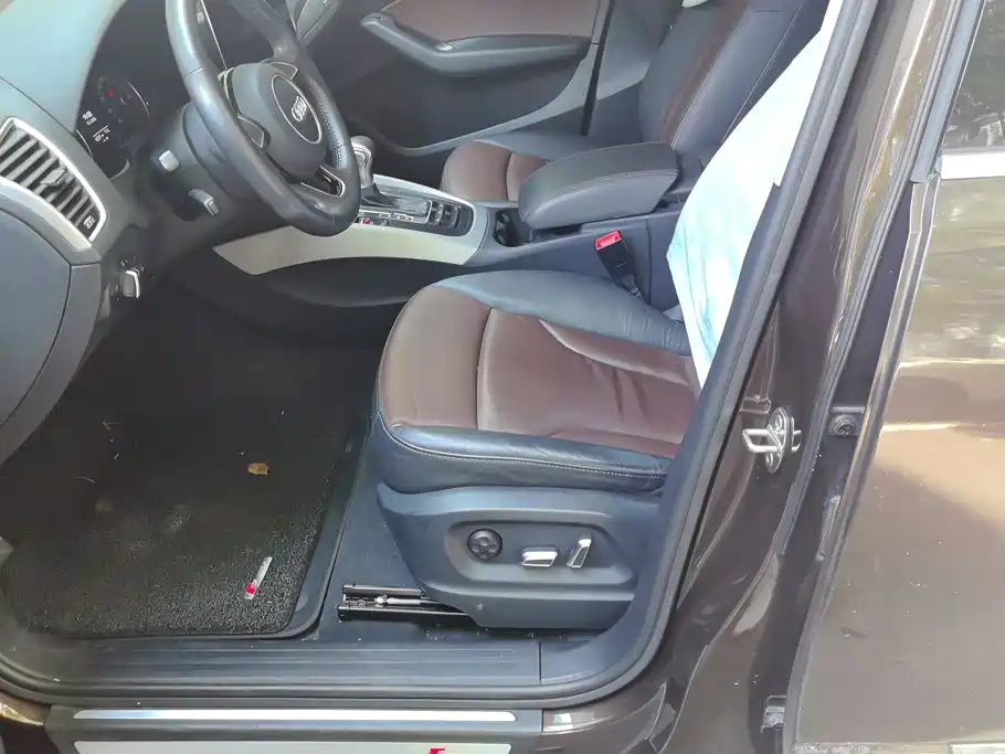 Audi Q5 2018 2017 Plus 40 TFSI Progressive