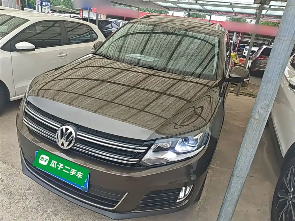 Volkswagen Tiguan 2015 1.8TSI Automatic 2WD Highline фото 2