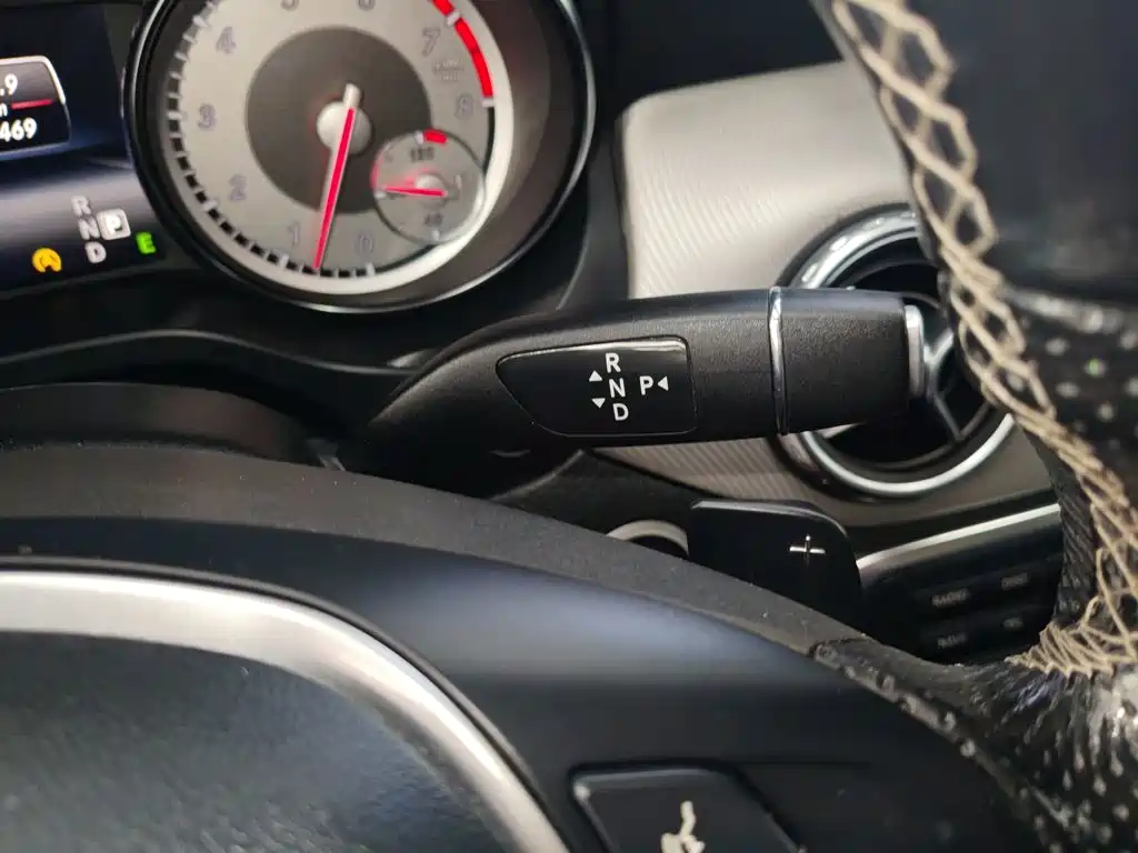 Mercedes-Benz GLA 2015 2015 GLA 200 Dynamic