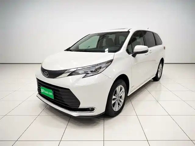 Toyota Sienna 2.5L, гибрид, Комфорт
