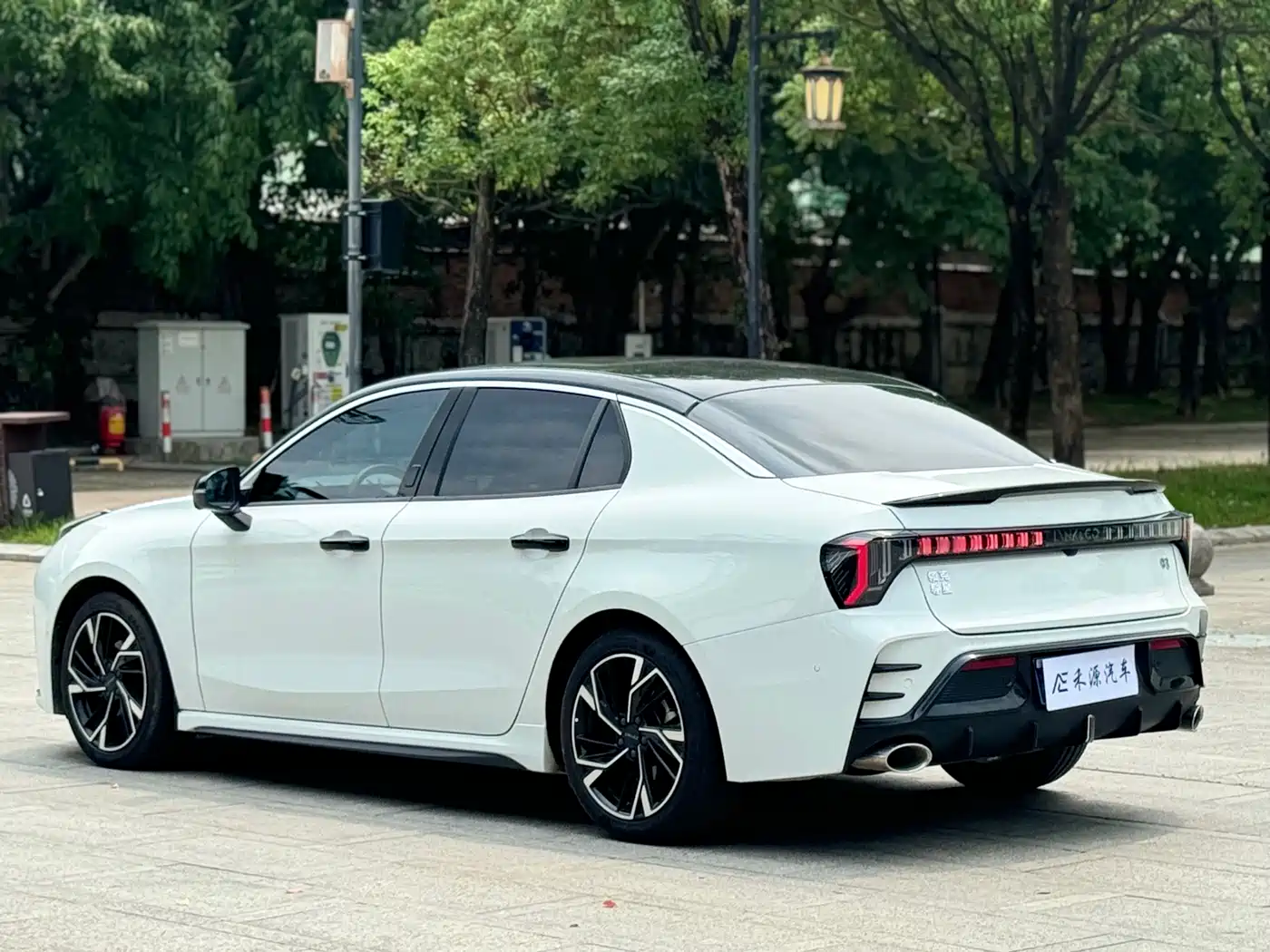 Lynk & Co 03 2023 2.0TD DCT Power Halo фото 10