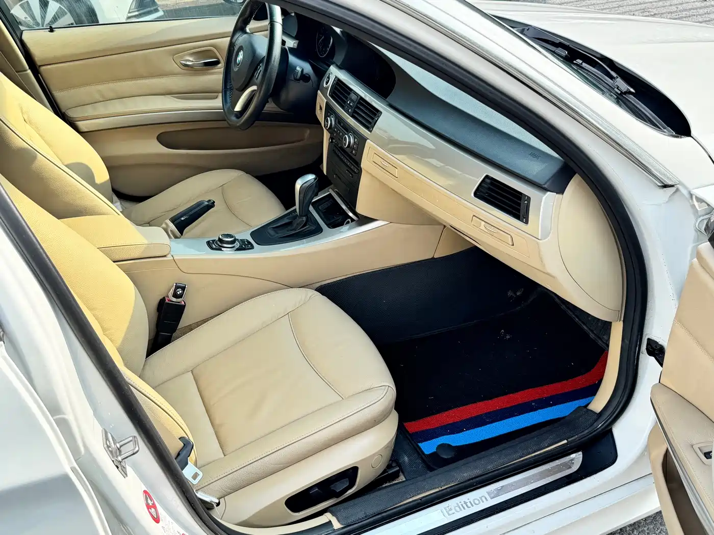 Photo 11 - BMW 3 Series